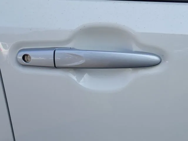 ダイハツ　ミラ　イース