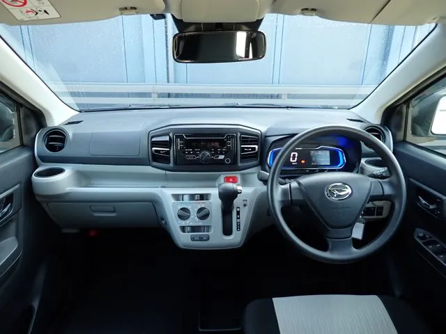 ダイハツ　ミラ　イース