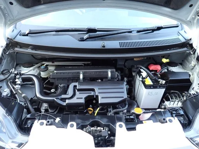 ダイハツ　ミラ　イース