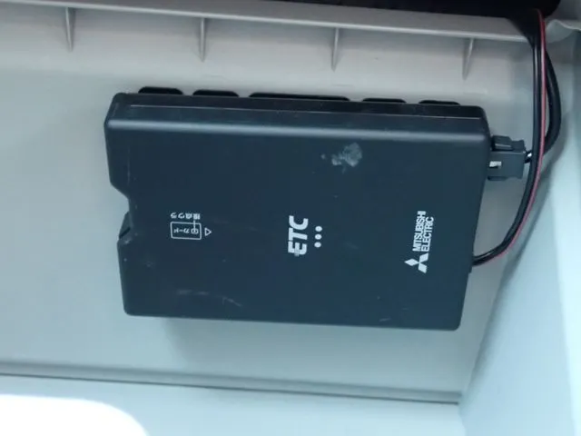 ダイハツ　ミラ　イース