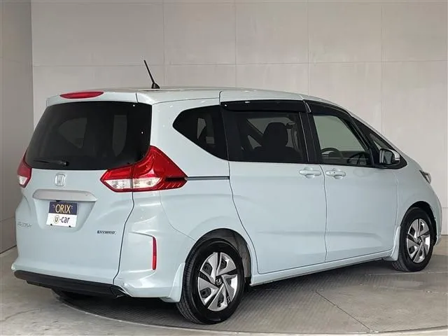 ホンダ　フリードプラス　ハイブリッド
