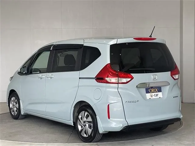 ホンダ　フリードプラス　ハイブリッド