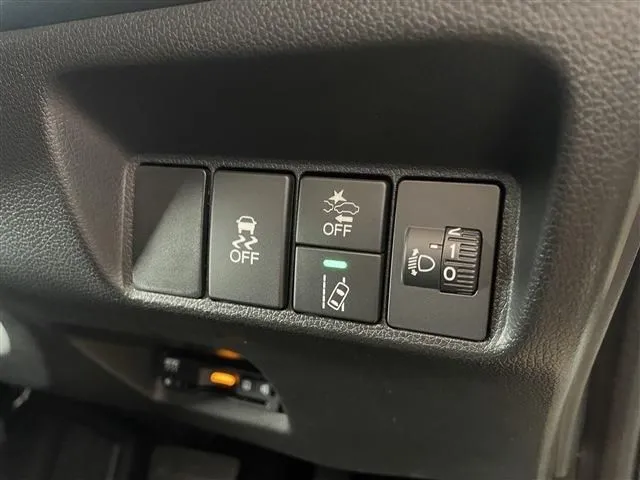 ホンダ　シャトル　ハイブリッド