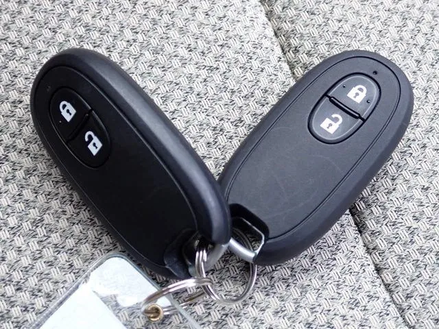 アルト　ラパン（スズキ）の車両写真