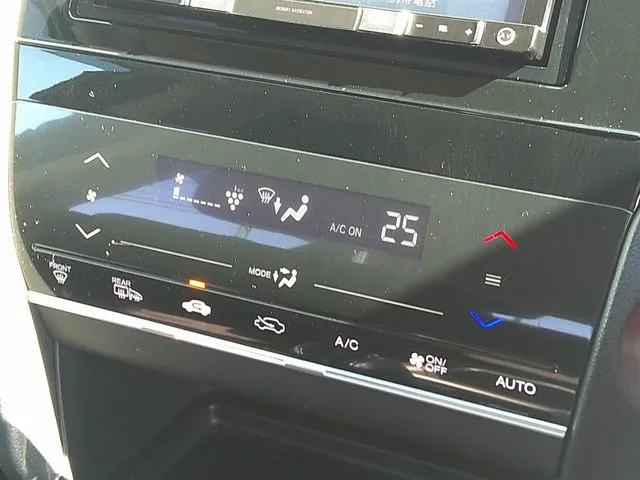 ホンダ シャトル ハイブリッド 4WD