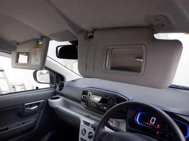 ミラ イース(ダイハツ)の車両写真