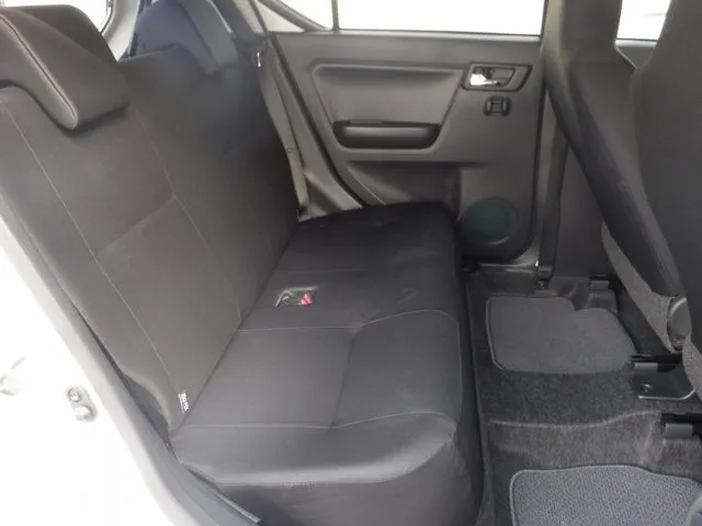 ミラ イース(ダイハツ)の車両写真