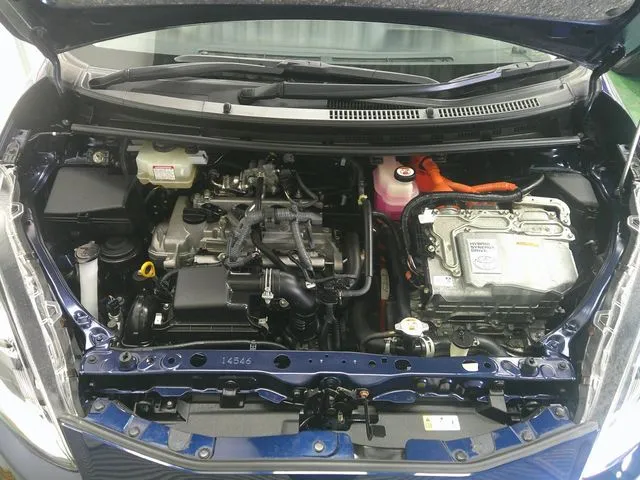 トヨタ　アクア