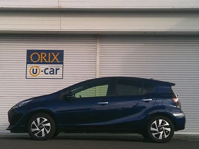 トヨタ　アクア