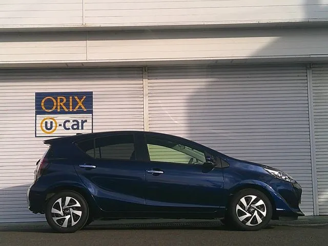 トヨタ　アクア