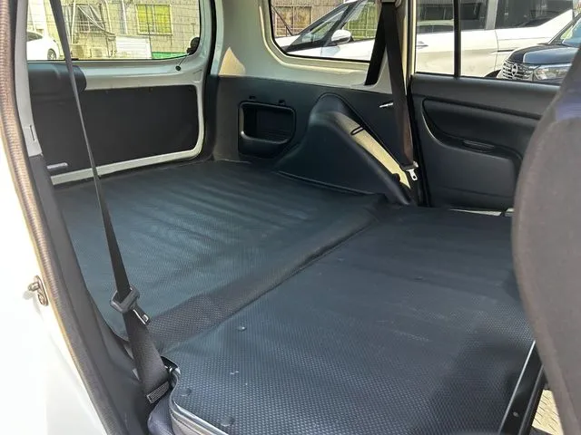 プロボックスバン 2WD(トヨタ)の車両写真