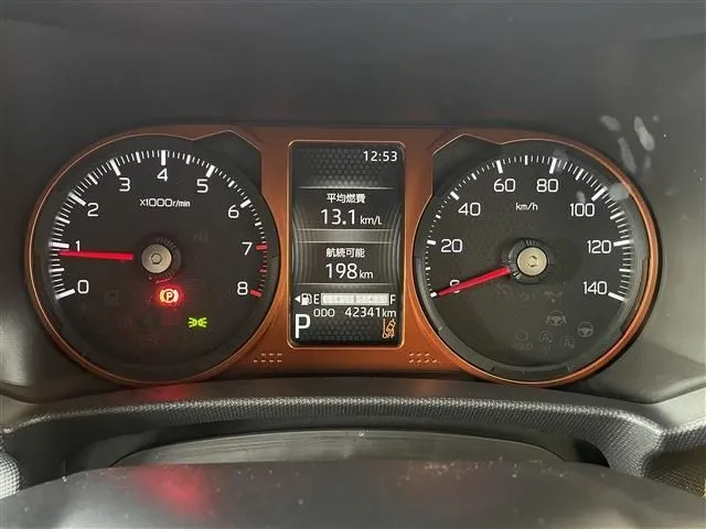 タフト（ダイハツ）の車両写真