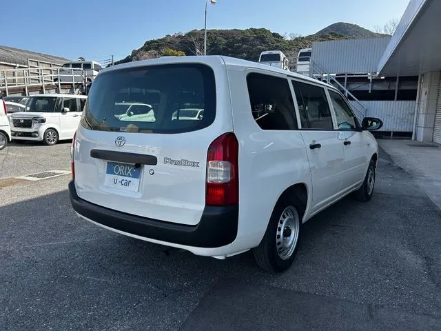 プロボックスバン　２ＷＤ（トヨタ）の車両写真