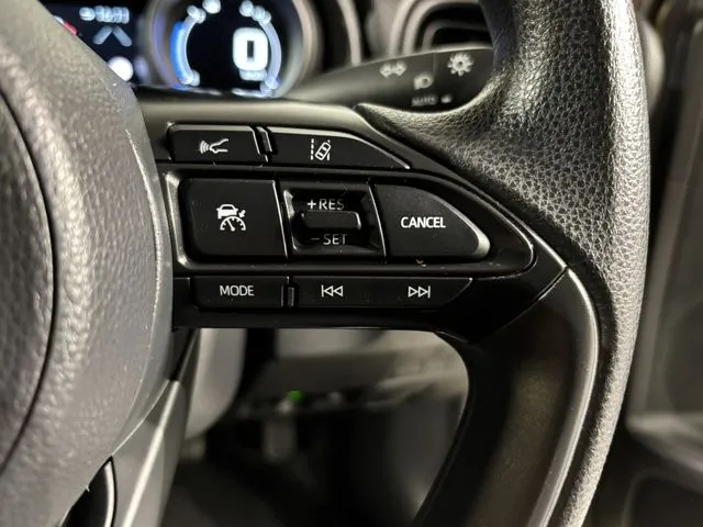 ヤリスクロス　ハイブリッド（トヨタ）の車両写真