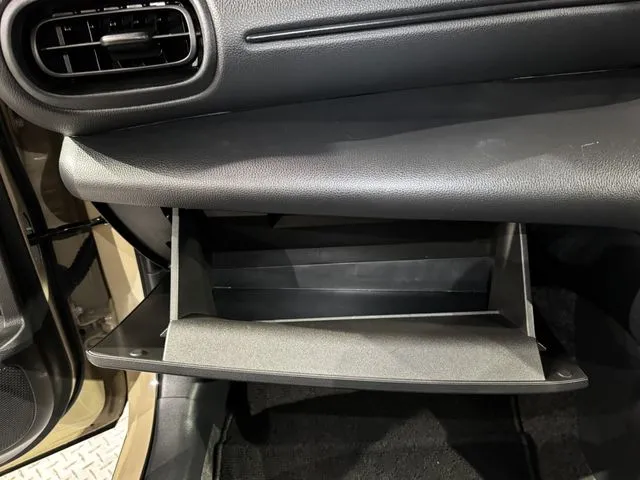 ヤリスクロス　ハイブリッド（トヨタ）の車両写真