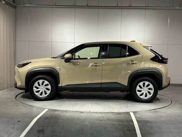 ヤリスクロス　ハイブリッド（トヨタ）の車両写真