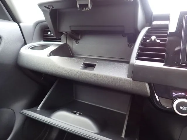 フィット e:HEV(ホンダ)の車両写真