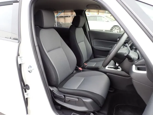 フィット e:HEV(ホンダ)の車両写真