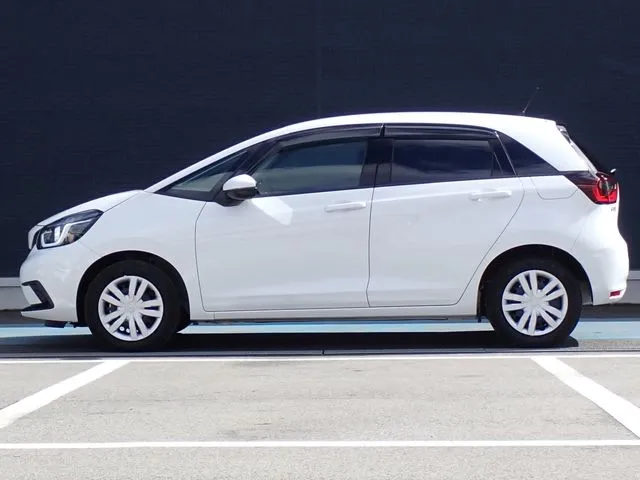 フィット e:HEV(ホンダ)の車両写真