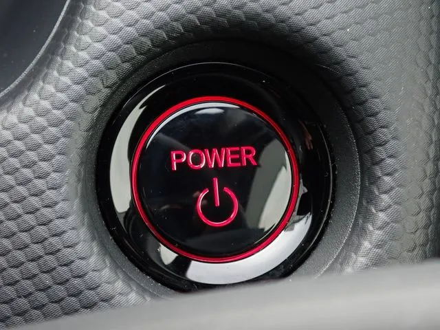 フィット e:HEV(ホンダ)の車両写真