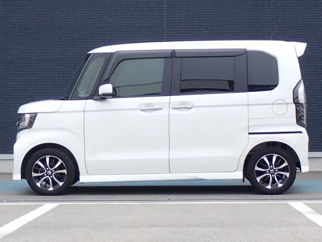 ホンダ　Ｎ　ＢＯＸ　カスタム