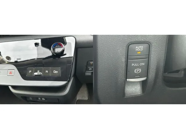 セレナ（ニッサン）の車両写真