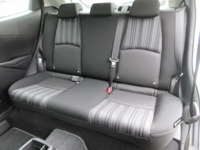 マツダ　ＭＡＺＤＡ２