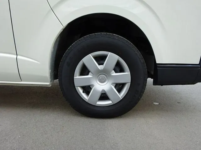 ハイエースバン　４ＷＤ（トヨタ）の車両写真