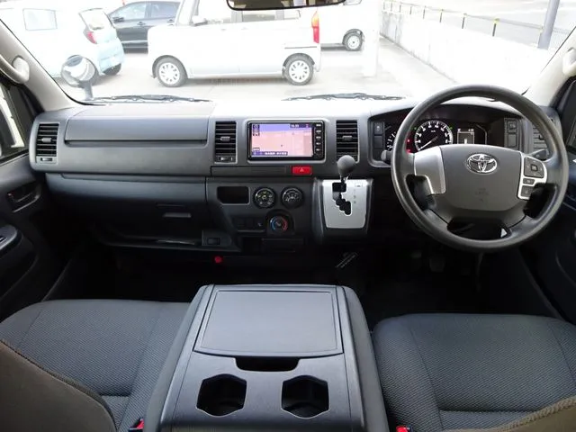 ハイエースバン　４ＷＤ（トヨタ）の車両写真