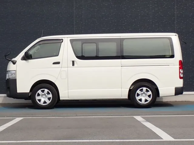 ハイエースバン　４ＷＤ（トヨタ）の車両写真