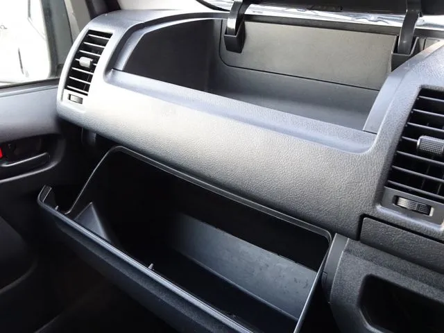 ハイエースバン　４ＷＤ（トヨタ）の車両写真