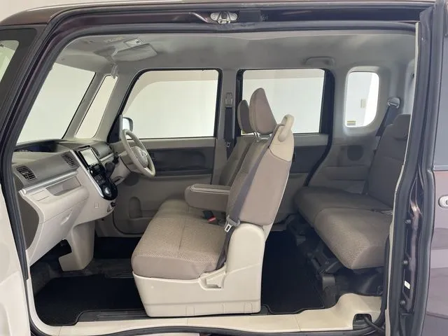 タント(ダイハツ)の車両写真