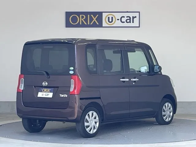 タント(ダイハツ)の車両写真