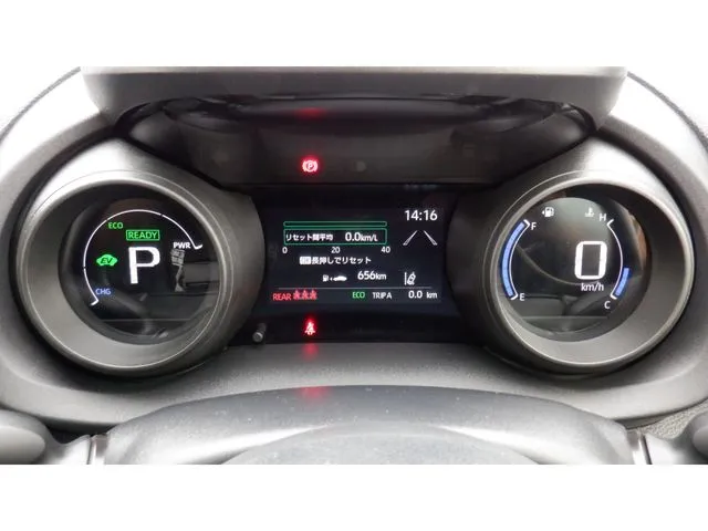 ヤリスクロス ハイブリッド(トヨタ)の車両写真