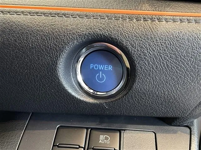 シエンタ　ハイブリッド（トヨタ）の車両写真