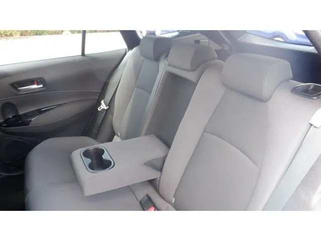 トヨタ　カローラ　ツーリング　ハイブリッド