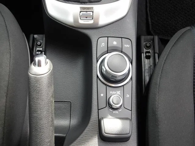 マツダ　ＭＡＺＤＡ２