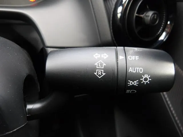 マツダ　ＭＡＺＤＡ２