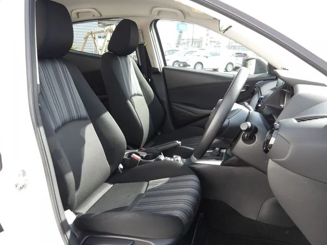 マツダ　ＭＡＺＤＡ２