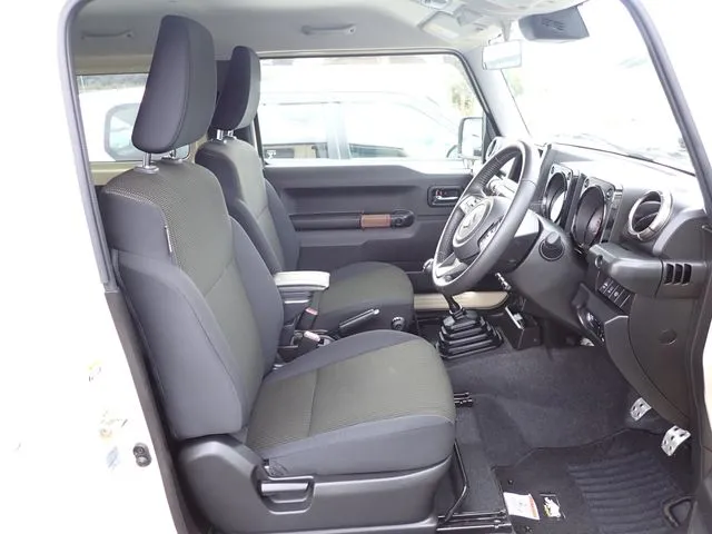 ジムニー 4WD(スズキ)の車両写真