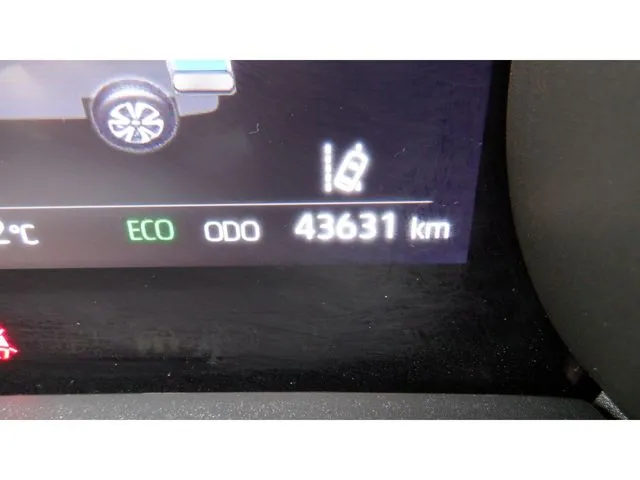 ヤリスクロス　ハイブリッド（トヨタ）の車両写真