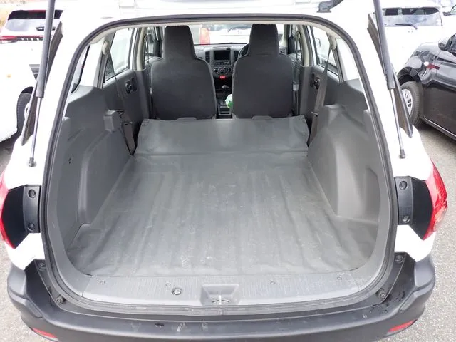 ニッサン　ＮＶ１５０　ＡＤ　２ＷＤ