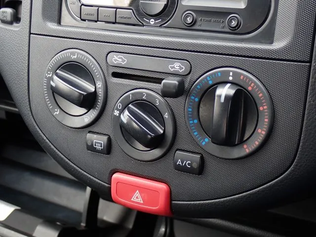 ニッサン　ＮＶ１５０　ＡＤ　２ＷＤ