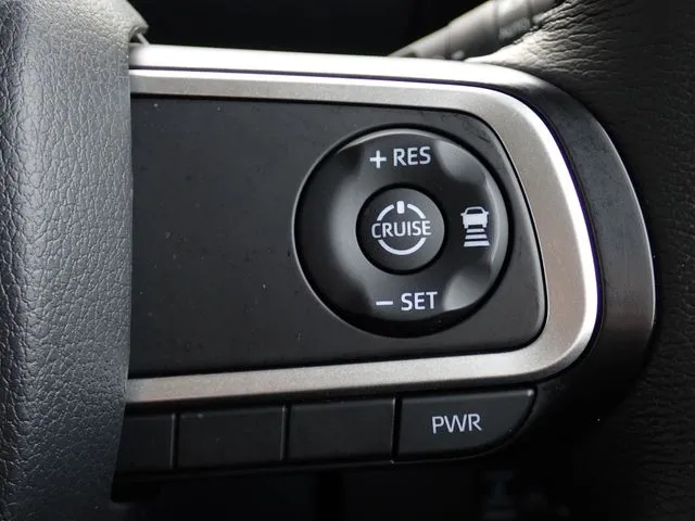 タント　ファンクロス（ダイハツ）の車両写真