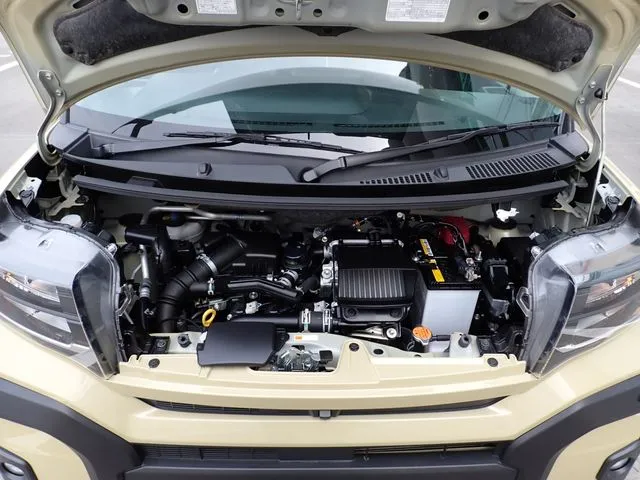 タント　ファンクロス（ダイハツ）の車両写真