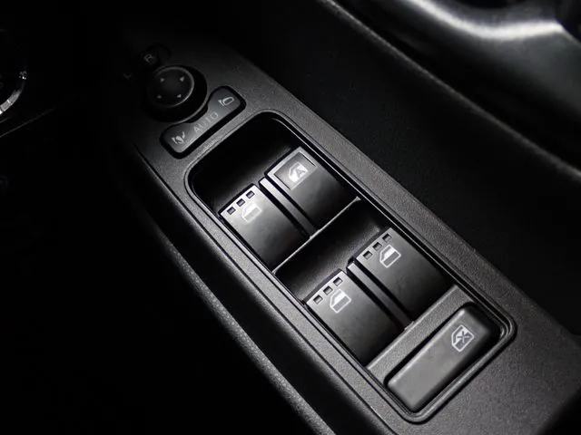 タント　ファンクロス（ダイハツ）の車両写真