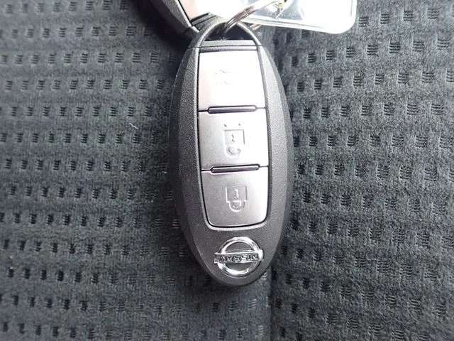 ニッサン　ティアナ