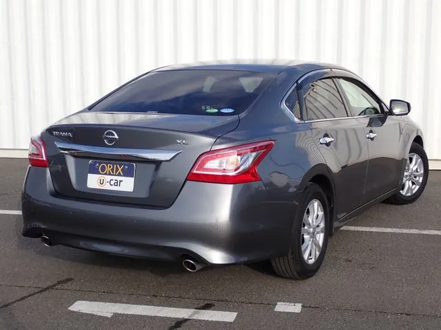 ニッサン　ティアナ