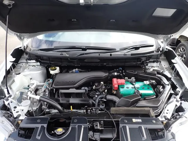 ニッサン　エクストレイル　４ＷＤ