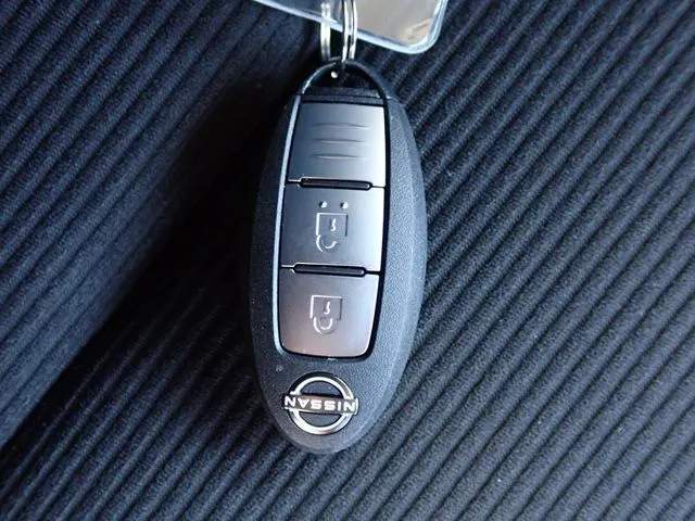 ノート(ニッサン)の車両写真